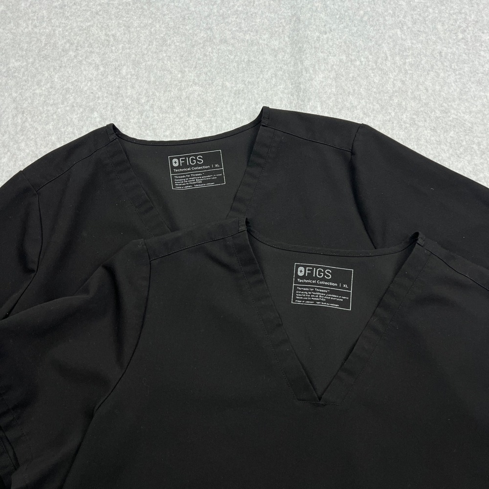 Lot of 2 Figs Casma Three Pocket Scrub Top Women XL Black V-Neck Shirt FW1100